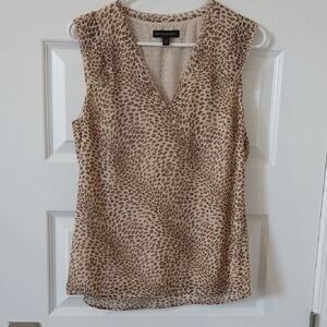 Banana Republic Leopard Print V-Neck Sleeveless Blouse Sz S